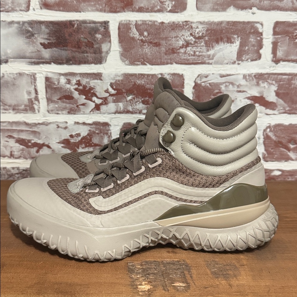 VANS City Hi Rise Boots/Shoes Men’s Sz 6.5 Women’s Sz 8 - Picture 3 of 8